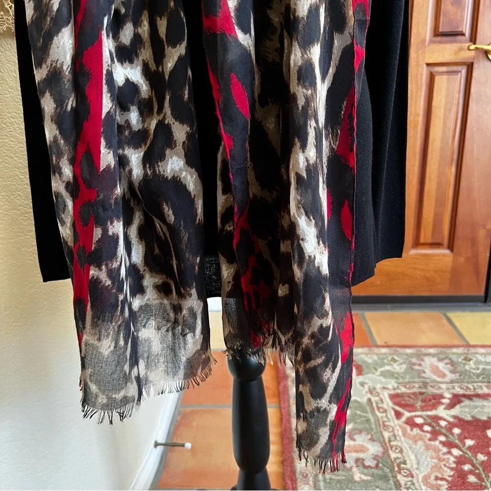 New Large Very Soft 25x70 Scarf/ Shawl/Wrap, Warm/ Red & Black/ Animal Print - Picture 4 of 5